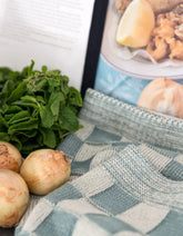 Knitfactory keukenhanddoek ecru/stonegreen