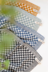 Knitfactory keukenhanddoek kleine ruit blauw