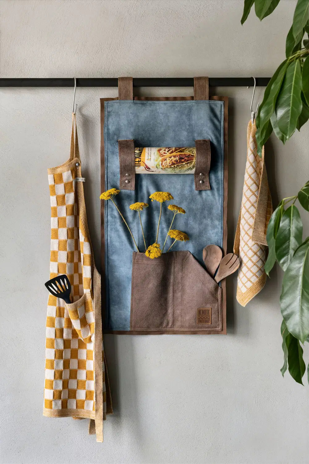 Keukenschort Knitfactory block okergeel